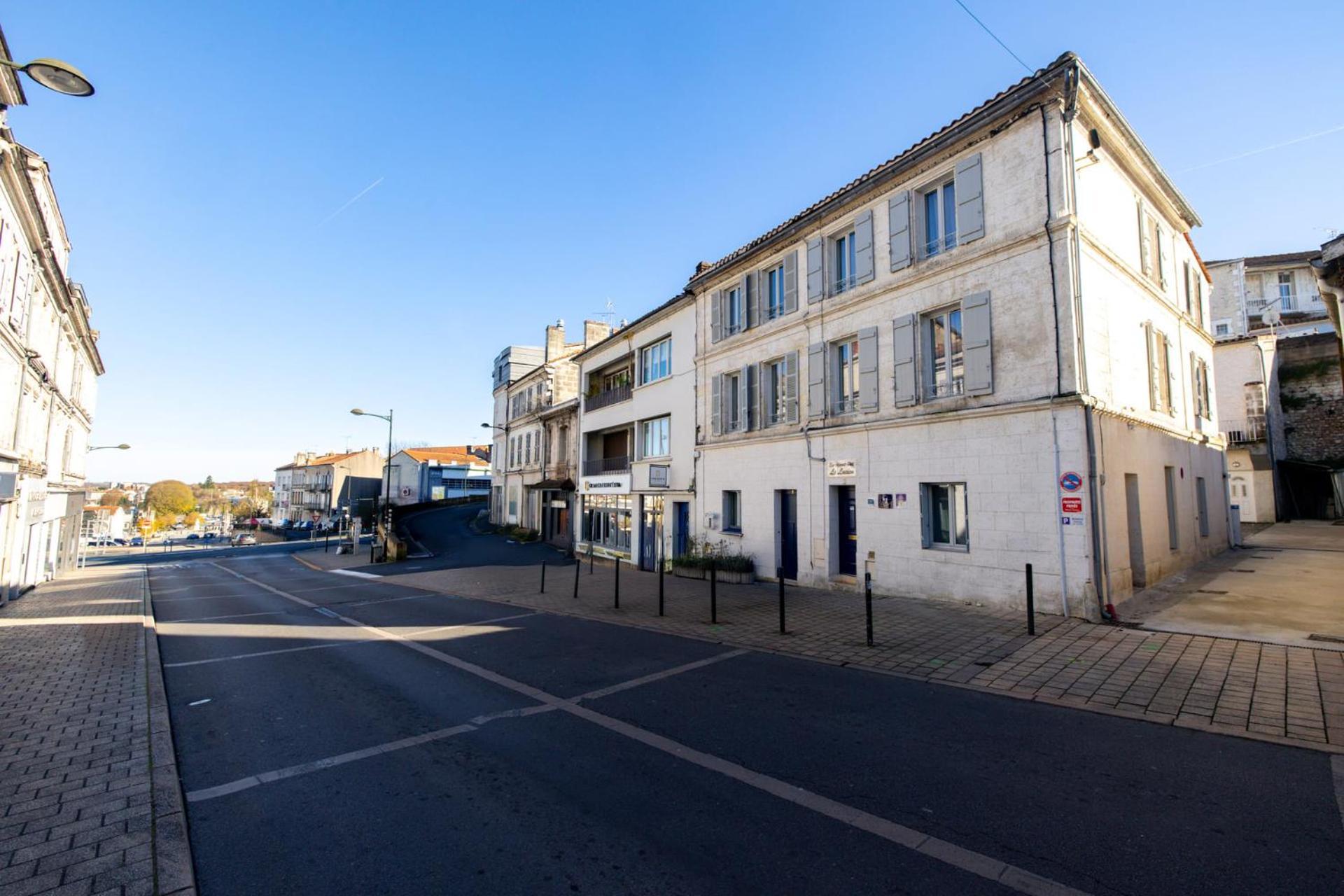 Le Lucien Eco-Appart'Hotel - Angouleme - Centre - Wifi - Parking Prive - Classe 4 Etoiles Esterno foto