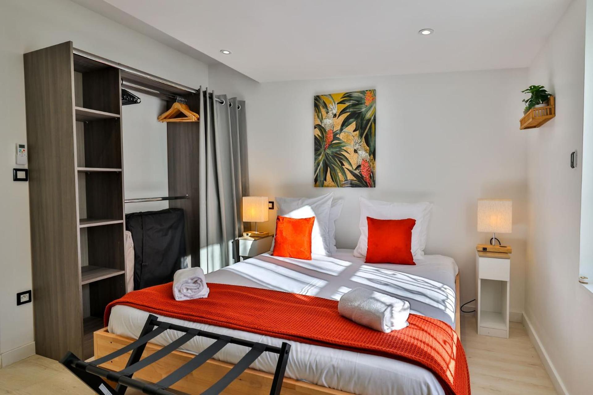 Le Lucien Eco-Appart'Hotel - Angouleme - Centre - Wifi - Parking Prive - Classe 4 Etoiles Esterno foto