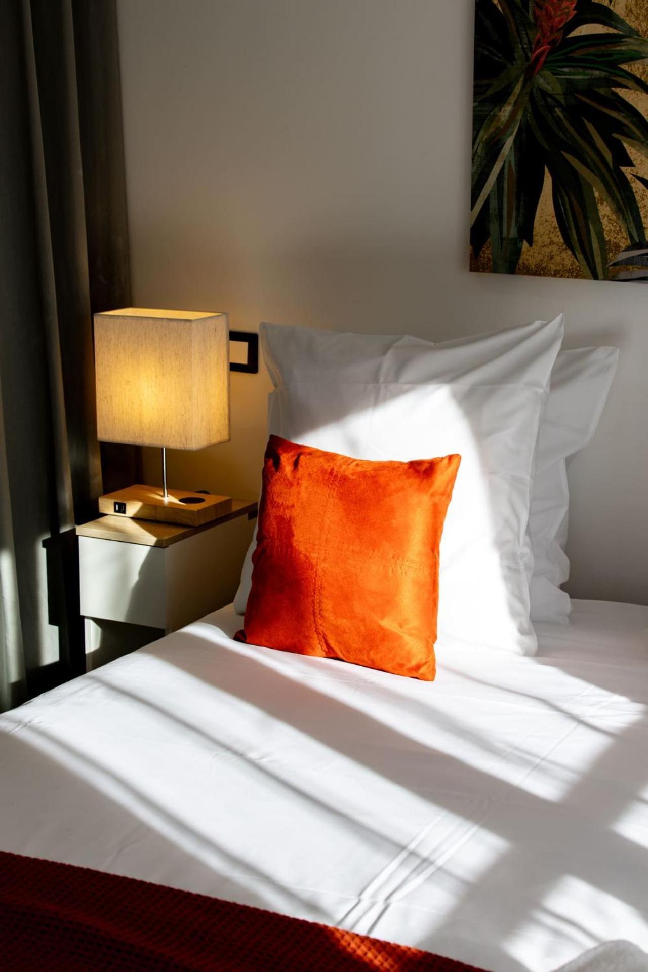 Le Lucien Eco-Appart'Hotel - Angouleme - Centre - Wifi - Parking Prive - Classe 4 Etoiles Esterno foto