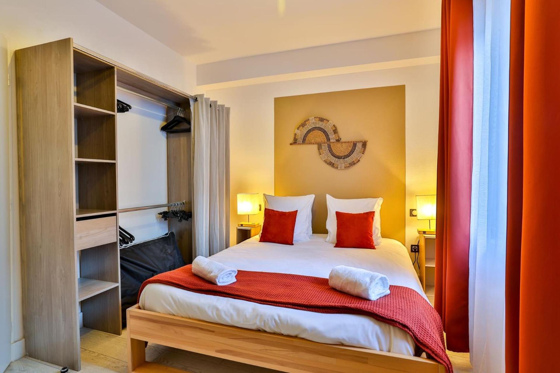 Le Lucien Eco-Appart'Hotel - Angouleme - Centre - Wifi - Parking Prive - Classe 4 Etoiles Esterno foto