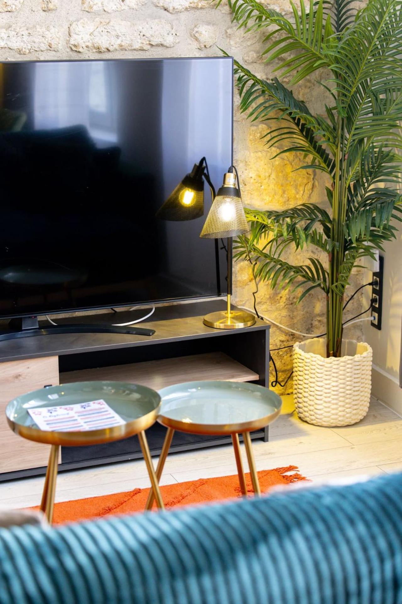 Le Lucien Eco-Appart'Hotel - Angouleme - Centre - Wifi - Parking Prive - Classe 4 Etoiles Esterno foto